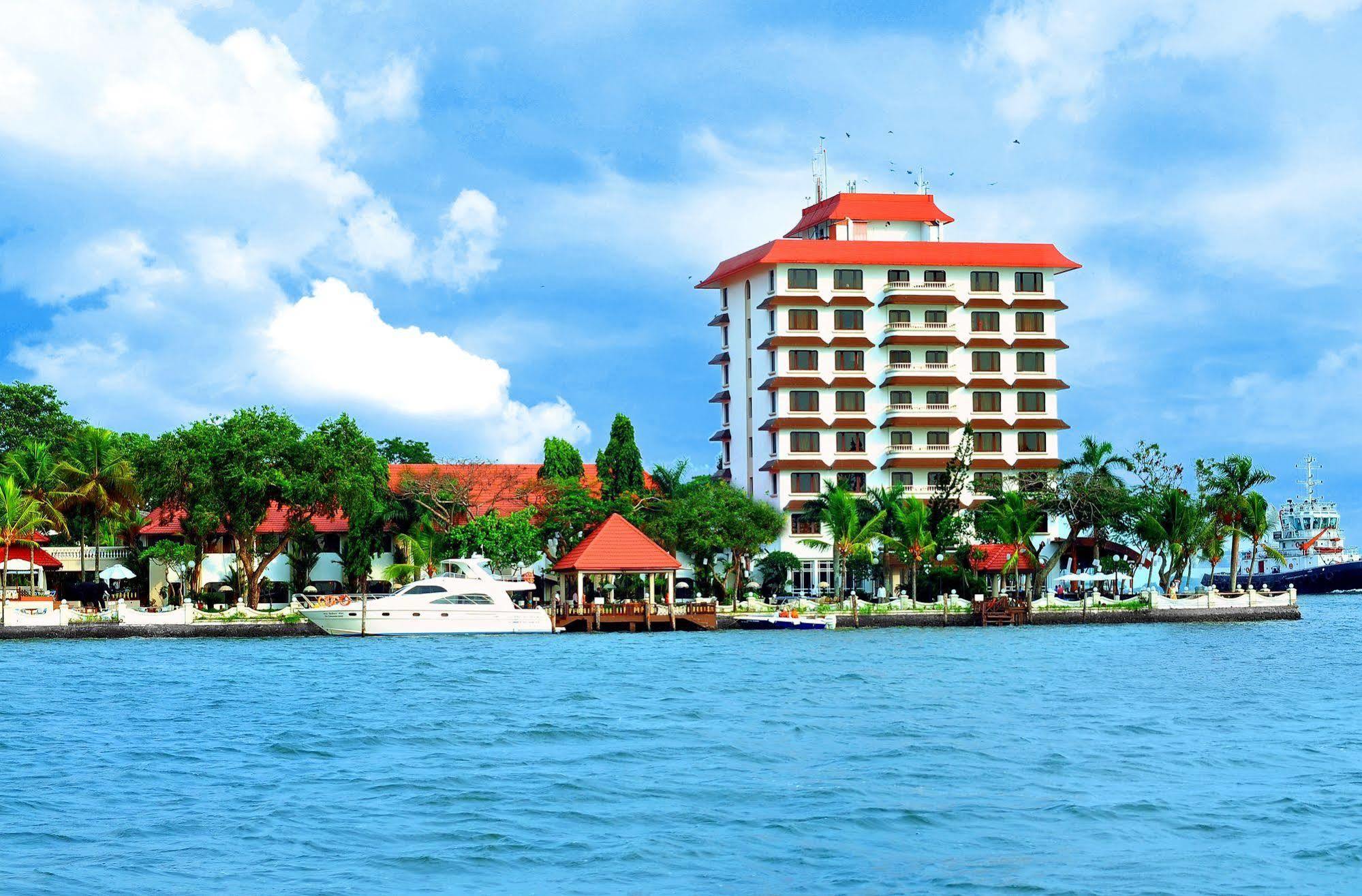 Taj Malabar Resort & Spa, Cochin. Kochi Extérieur photo