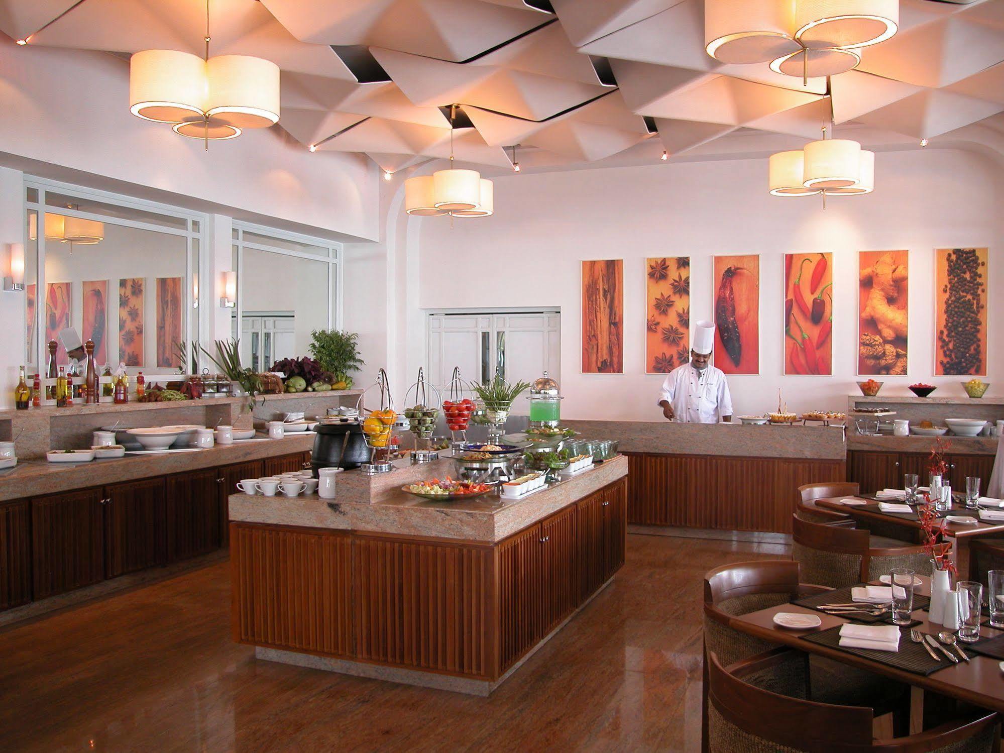 Taj Malabar Resort & Spa, Cochin. Kochi Extérieur photo